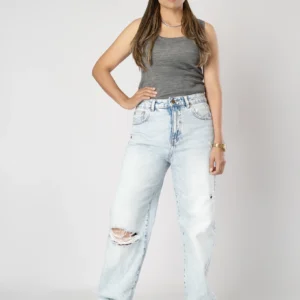 Straight-leg Baggy Jeans Preview