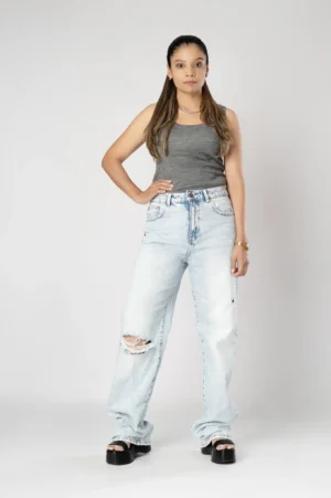 Straight-leg Baggy Jeans Preview