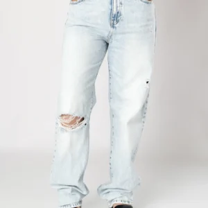 Straight-leg Baggy Jeans Detail 3