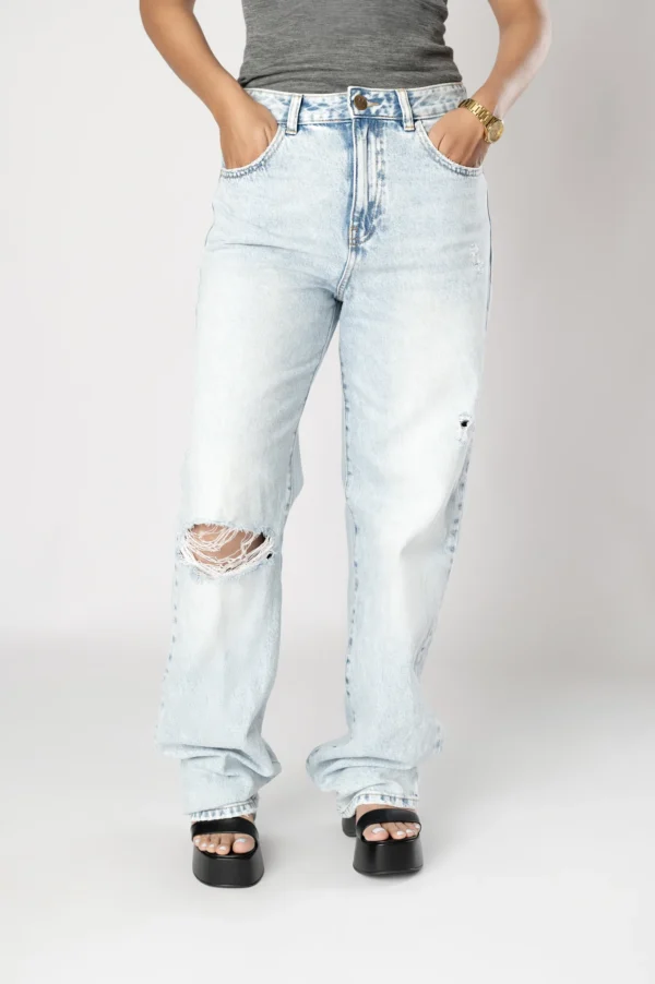 Straight-leg Baggy Jeans Detail 3