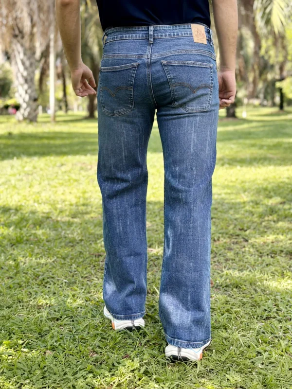 Wide Luca Detail 3